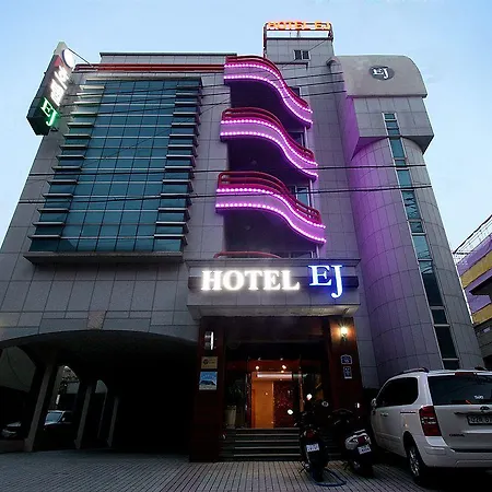 Ej Hotel